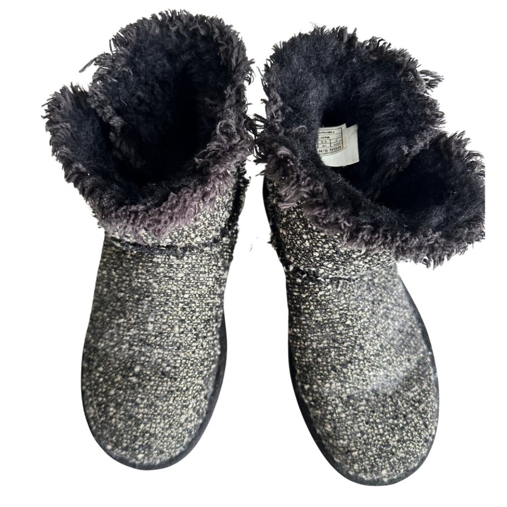 UGG Tweed Ankle Boots Women’s 7 Black Bouclé Fur Lined Winter Boots - Picture 5 of 6